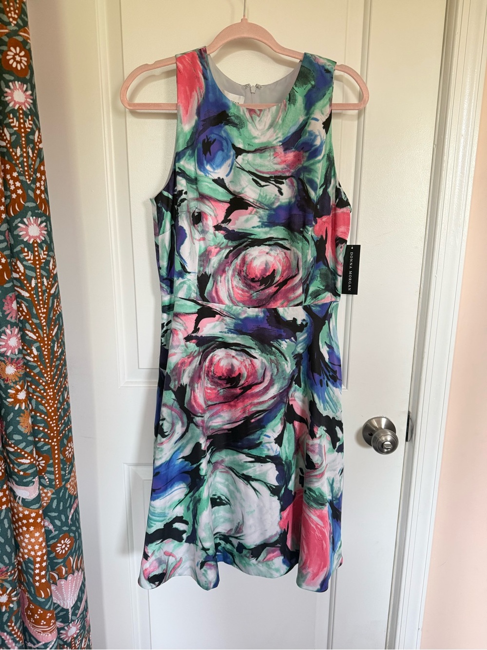 Donna Morgan Sleeveless Midi Dress is a watercolor dream!